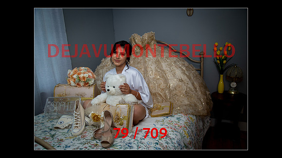 SLIDESHOW-079