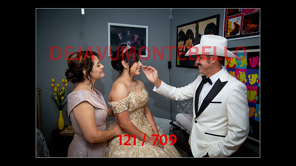 SLIDESHOW-121