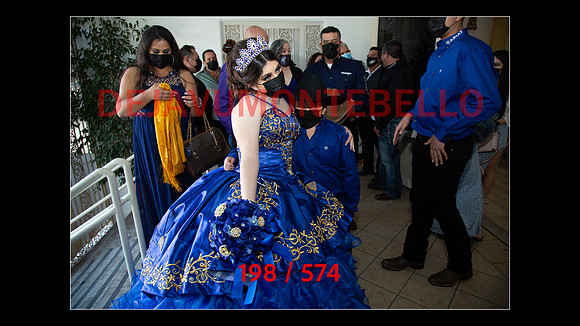 SLIDESHOW-198