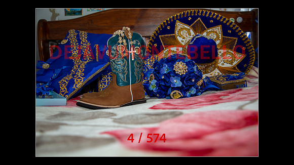 SLIDESHOW-004